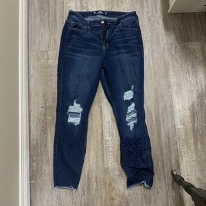 👖HOLLISTER CURVY HIGH-RISE JEANS👖